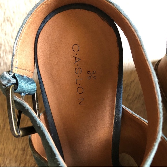 Caslon Teal suede wedge with wood heel and crossover design size 8 - Picture 5 of 8